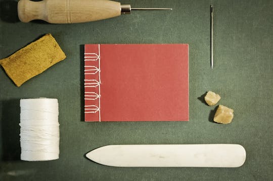 Bookbinding experience in Marseille's Cours Julien district