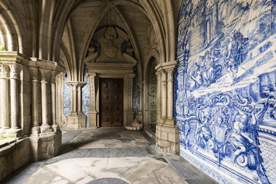 Blue and white art in Porto STEP walking tour