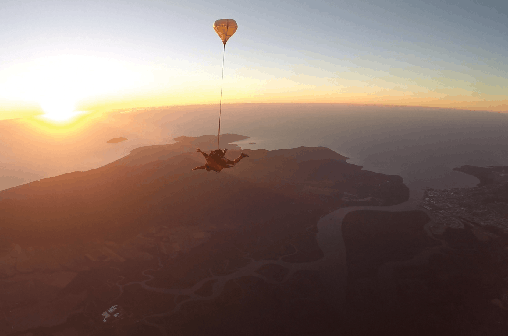 Fallschirmsprung-Erlebnis über Cairns