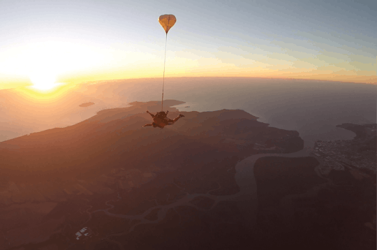 Parachutespringen boven Cairns