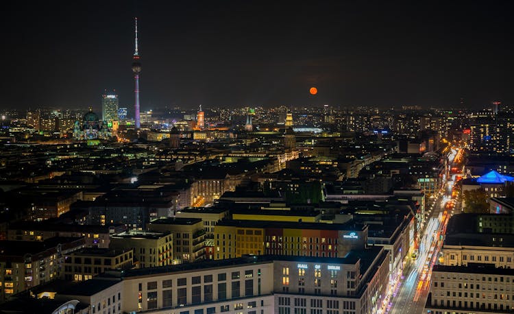 Berlin Instagram photo experience with a private local