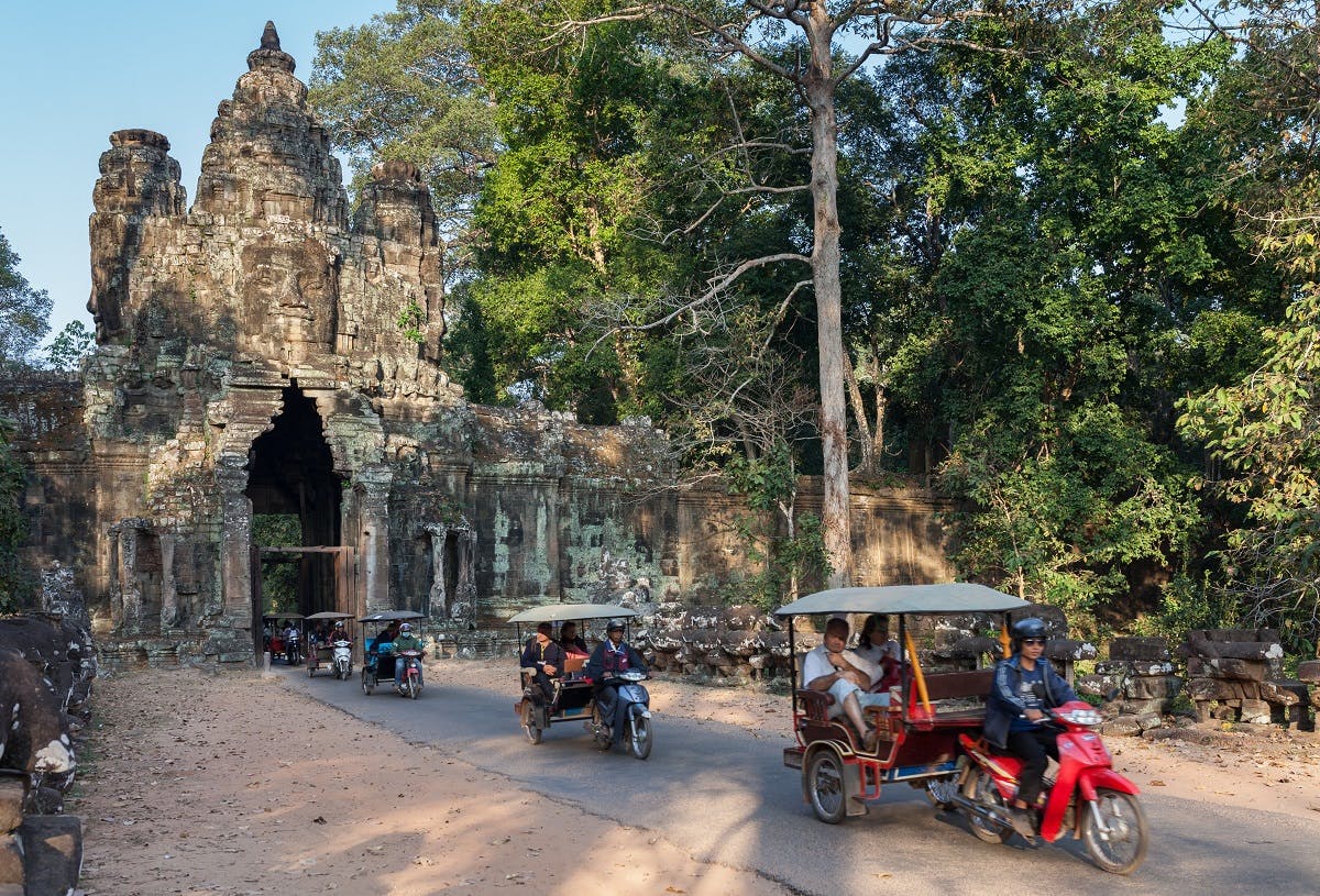 Angkor Thom half-day private tour by tuk tuk