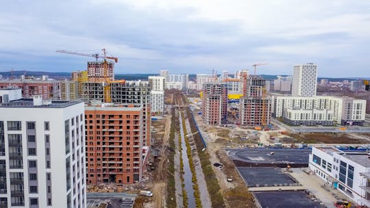Uralmash, Akademicheskiy en Verkh-Isetskiy privérondleiding vanuit Yekaterinburg