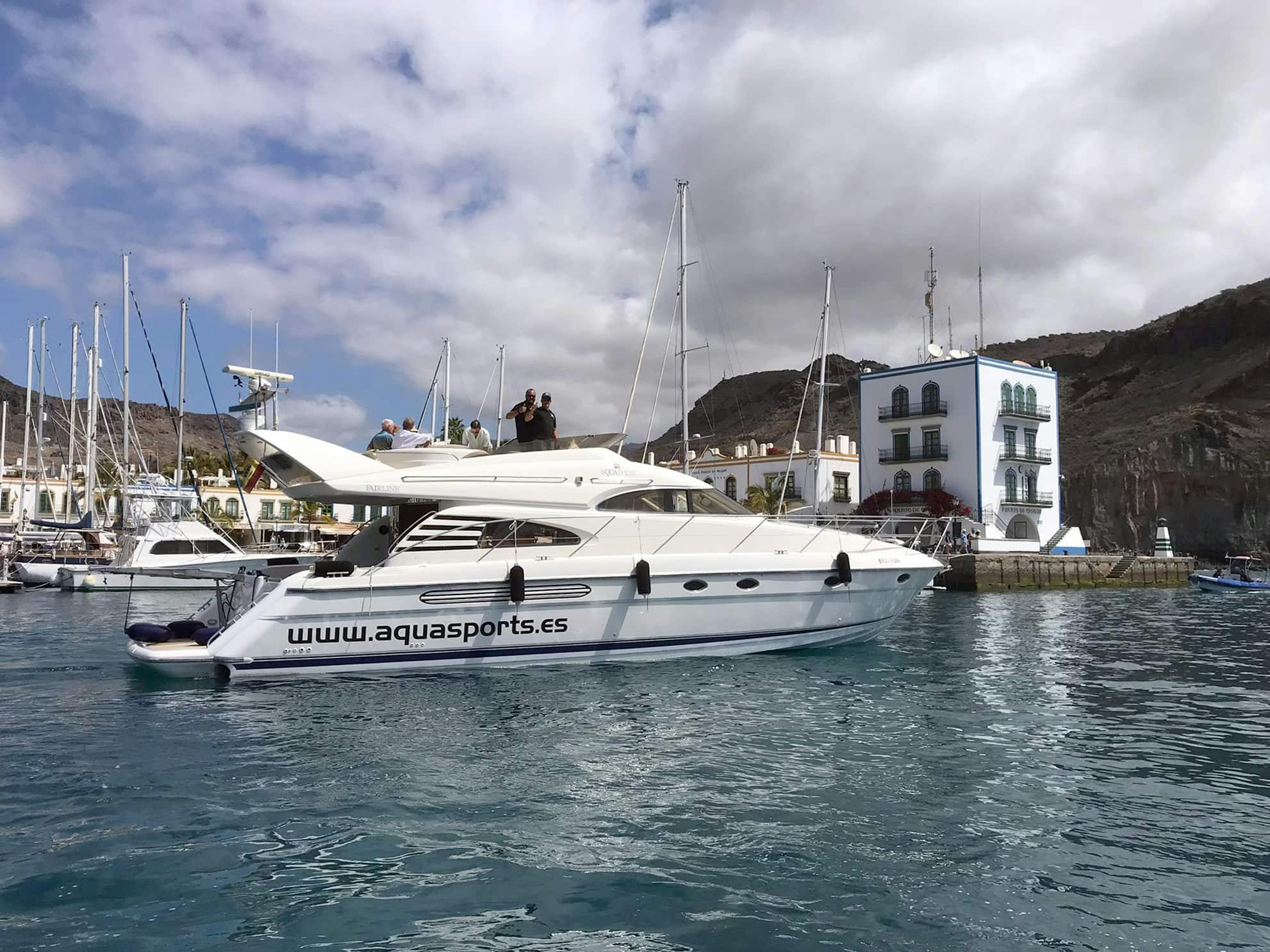 Magic Island Yacht Cruise Private Charter