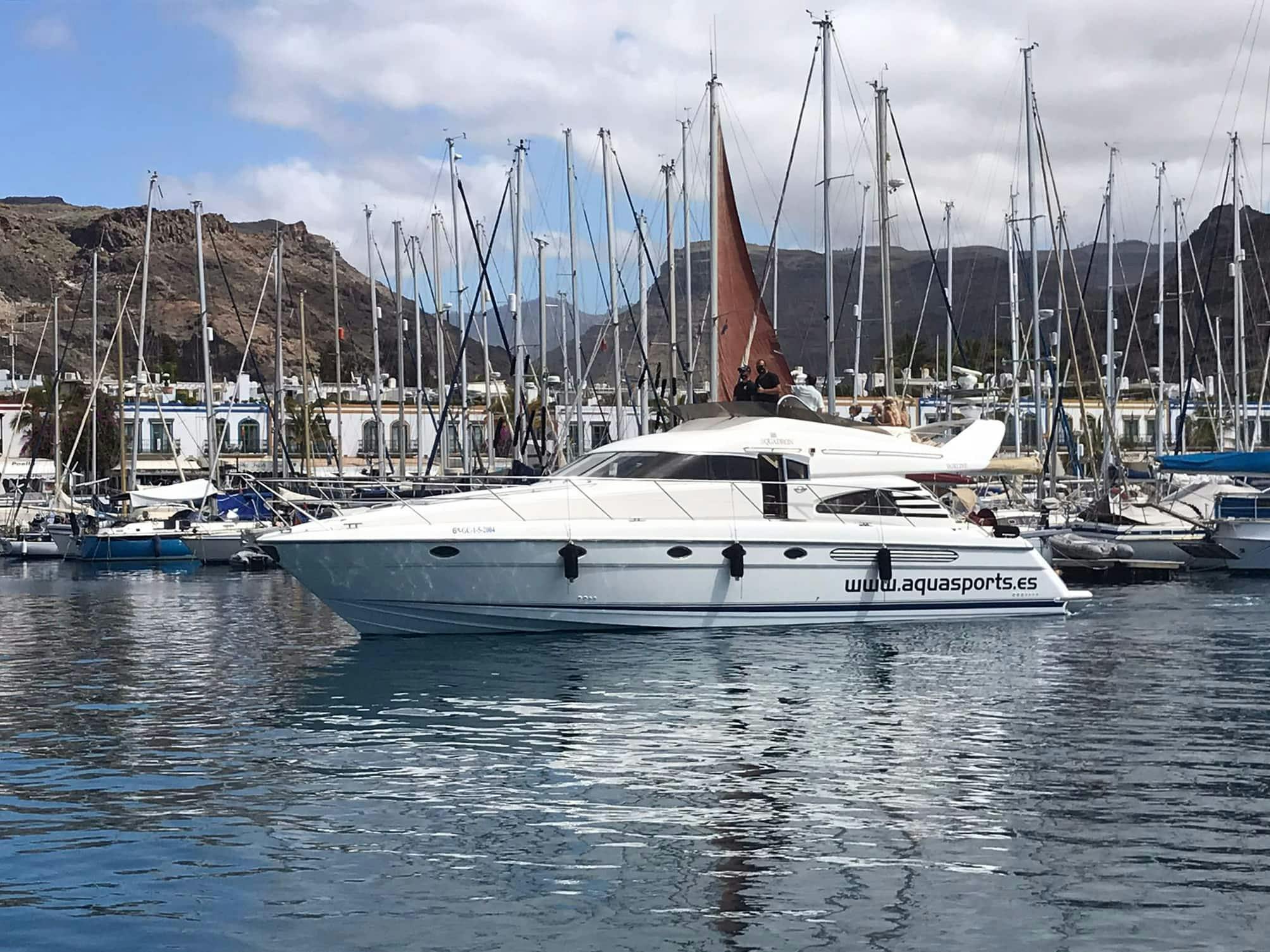 Croisière privée sur le yacht de luxe Magic Island