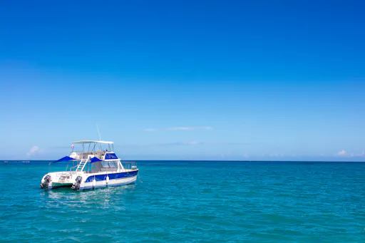 Paradise Island Private Catamaran Tour