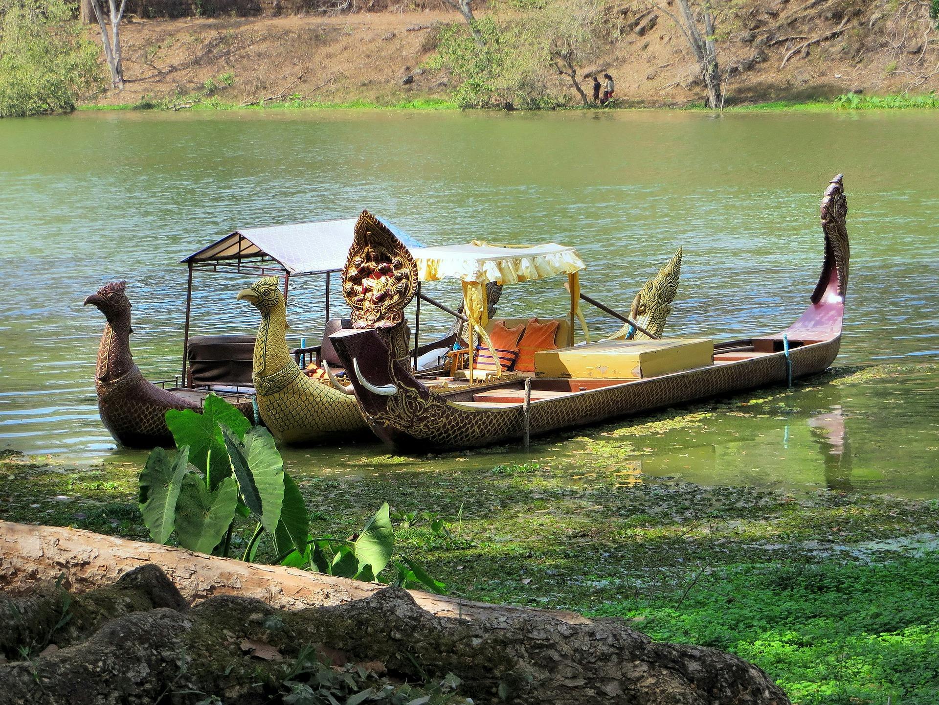 Gondola wiosłowa jednogodzinna prywatna wycieczka o zachodzie słońca z szampanem i kanapkami w Siem Reap