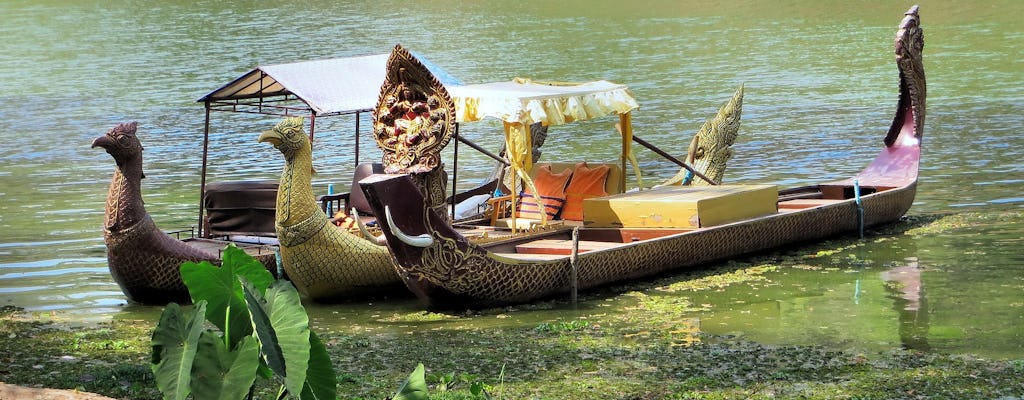 Gondola paddle boat one hour private sunset tour with champagne and canapes in Siem Reap