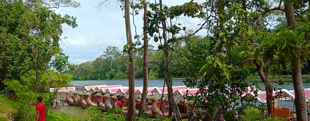 Excursión privada al atardecer de una hora en bote de remos en góndola en Siem Reap