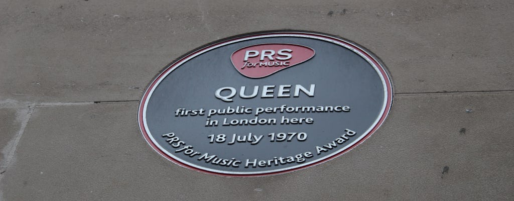 Queen walking tour London