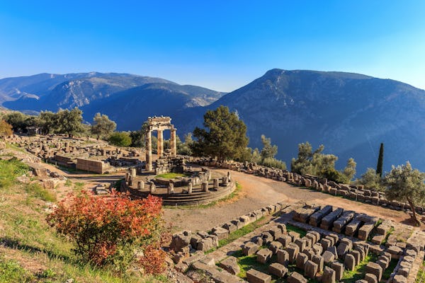 Tagesausflug von Athen nach Delphi, inklusive wunderbarem lokalen Mittagessen