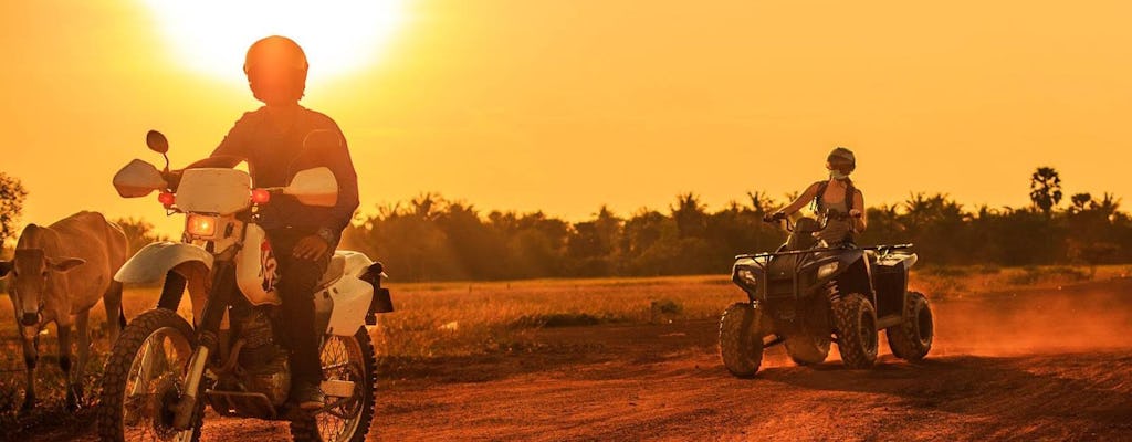 Quad-Tour durch die Landschaft von Siem Reap bei Sonnenuntergang
