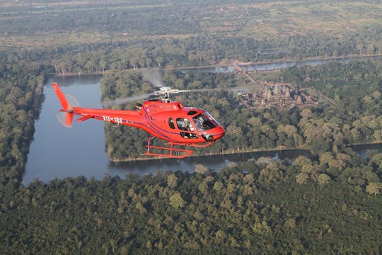 30-min Helicopter experience over Angkor World Heritage and floating village