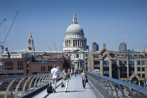 Millennium Bridge and Saint Paul's Cathedral in London.jpg