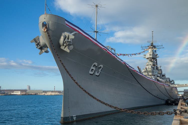 Oahu's USS Missouri, Arizona and Punchbowl tour