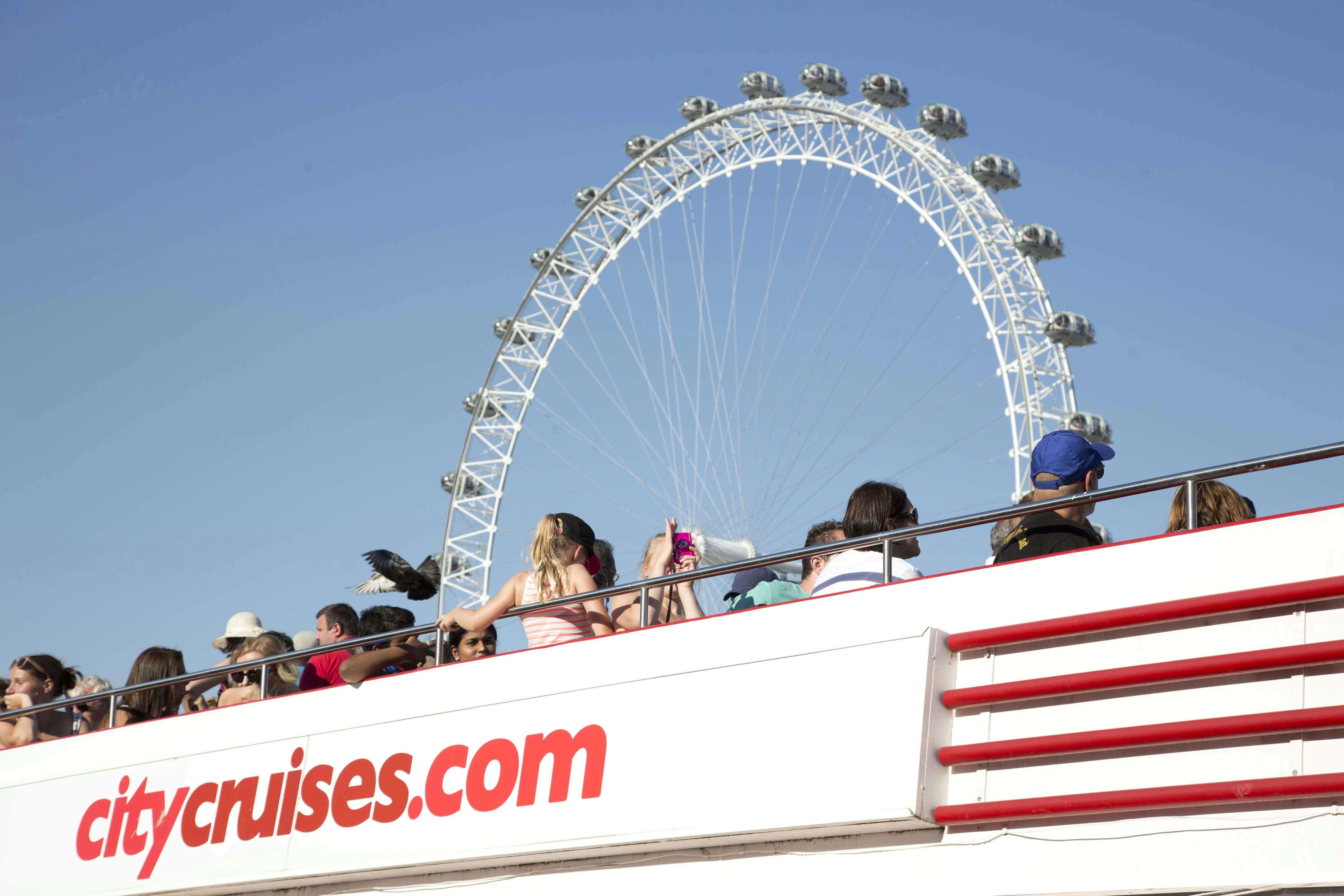 Tootbus Must See Londen: hop on, hop off-bustour met cruise