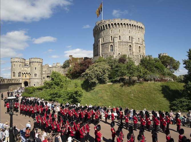 Windsor Castle entrance with self-guided tour