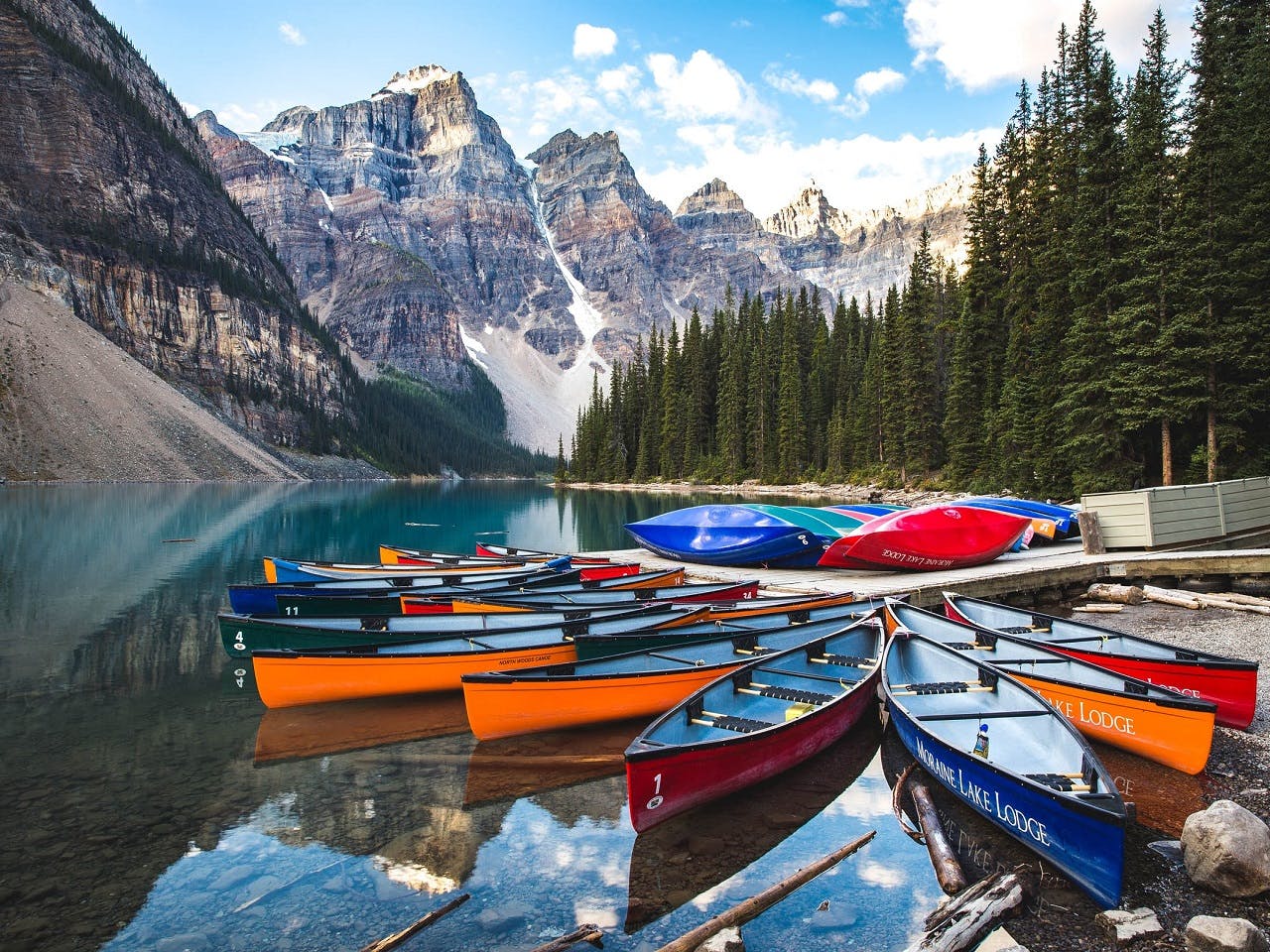 Lake Louise, Yoho National Park and Moraine Lake tour from Banff. Musement