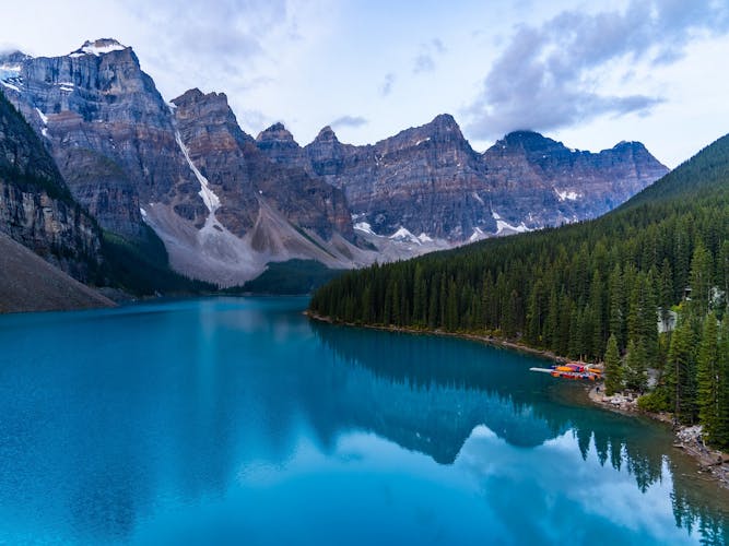 Lake Louise, Yoho National Park and Moraine Lake tour from Banff