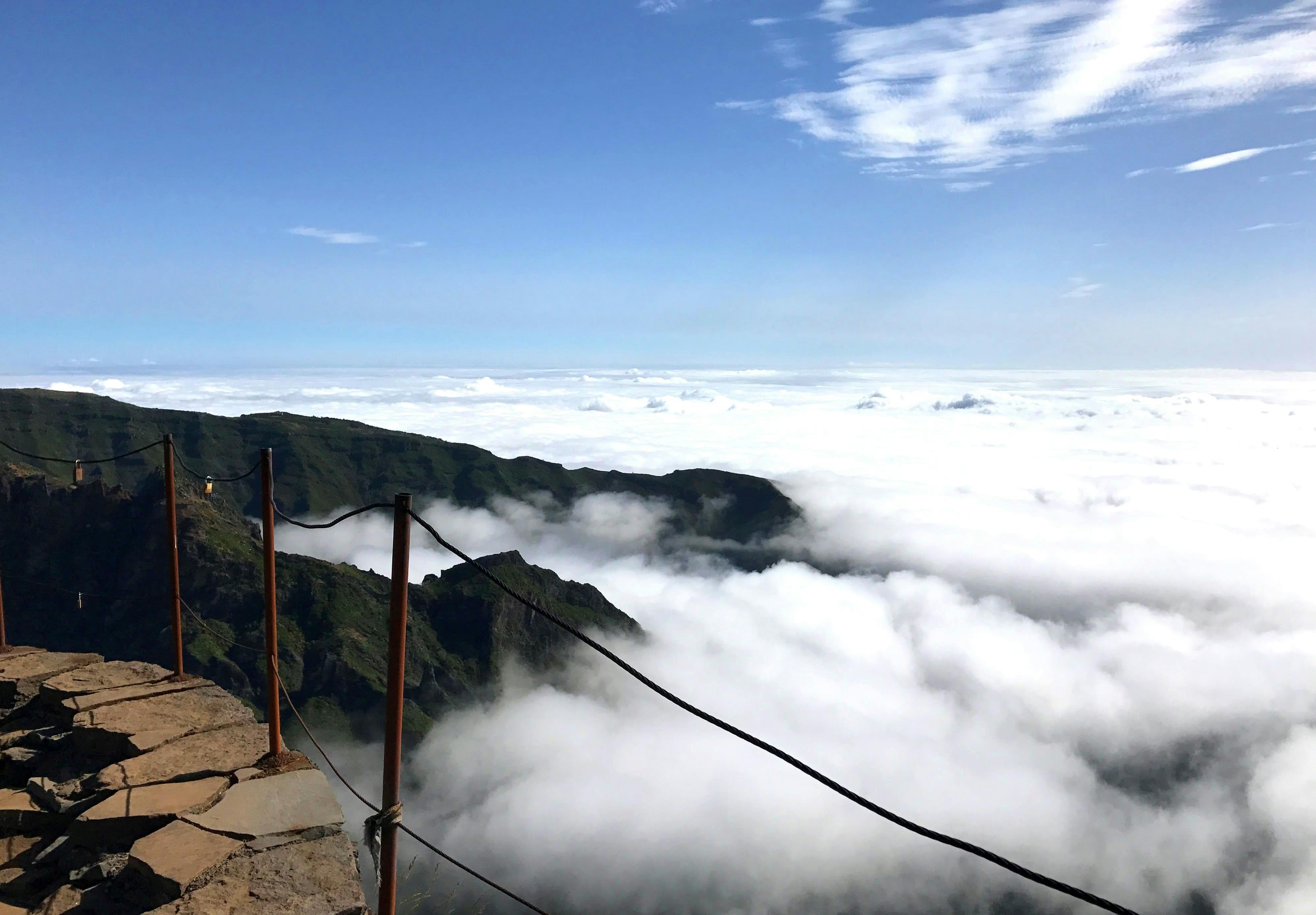 Pico do Arieiro Hiking Tour