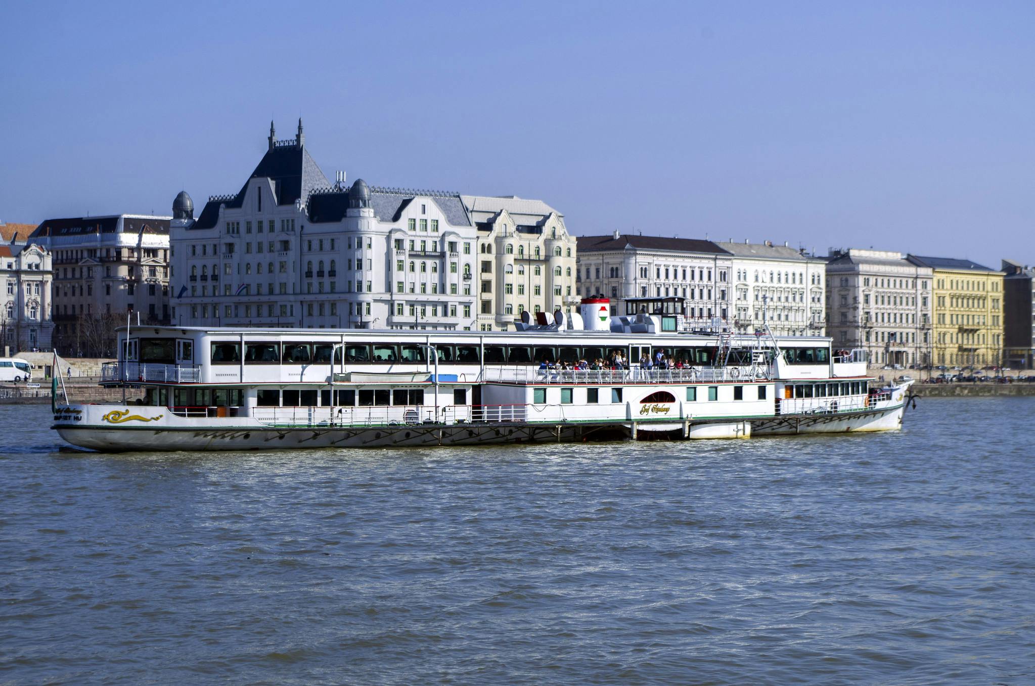 Budapest med bådtur på Donaufloden