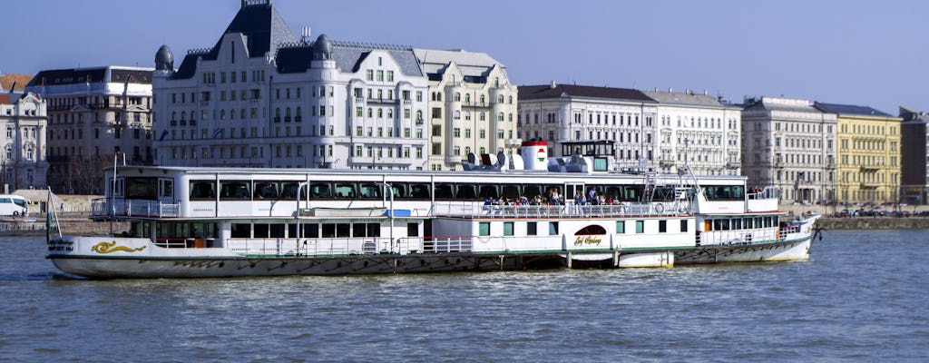 Paseo en barco por el río Danubio en Budapest