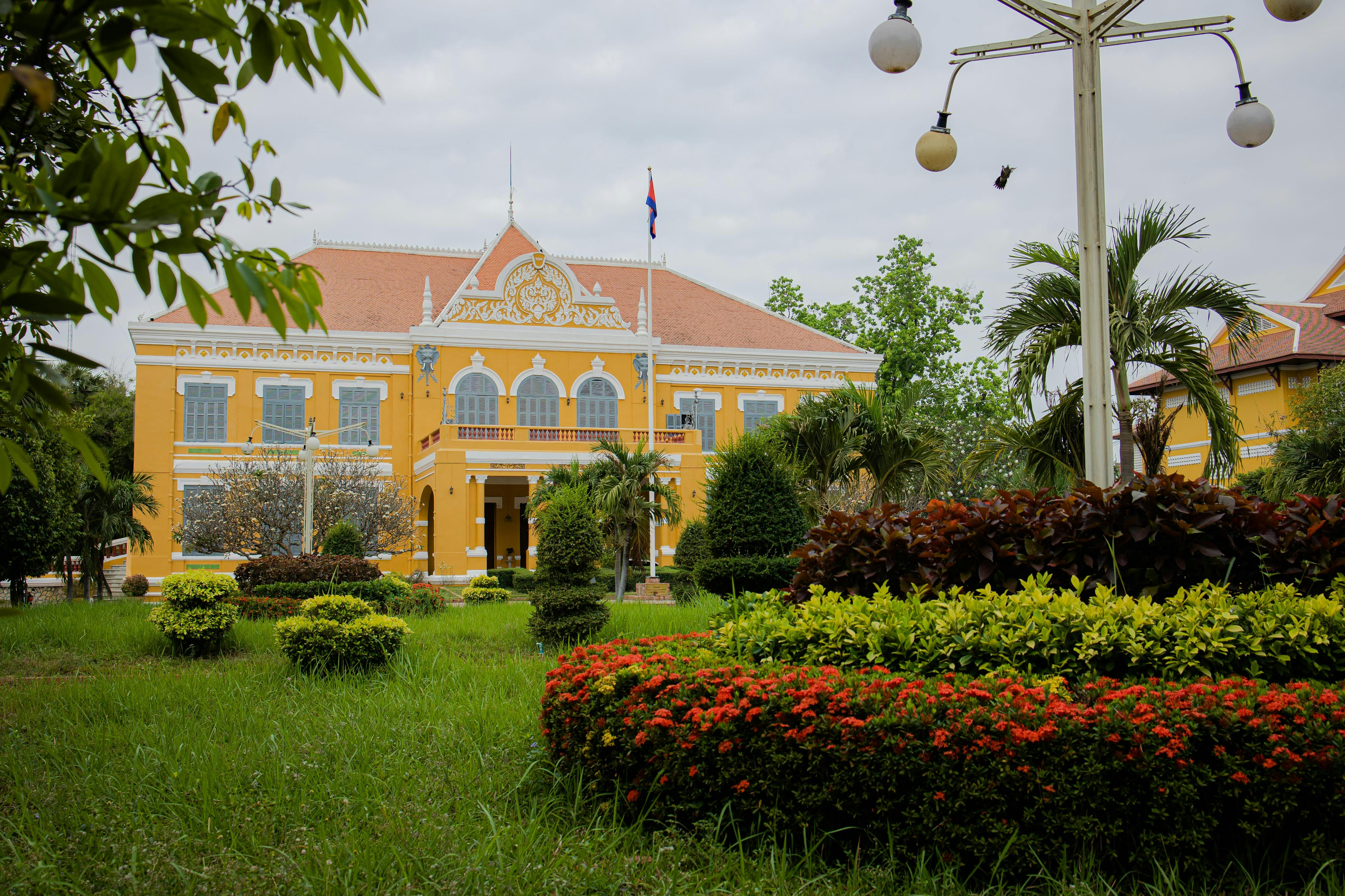 Privater kolonialer Battambang-Rundgang mit Romcheik 5 Artspace