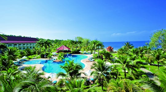 Dostęp do plaży i basenu z jednym napojem w ośrodku Sokha Beach Resort