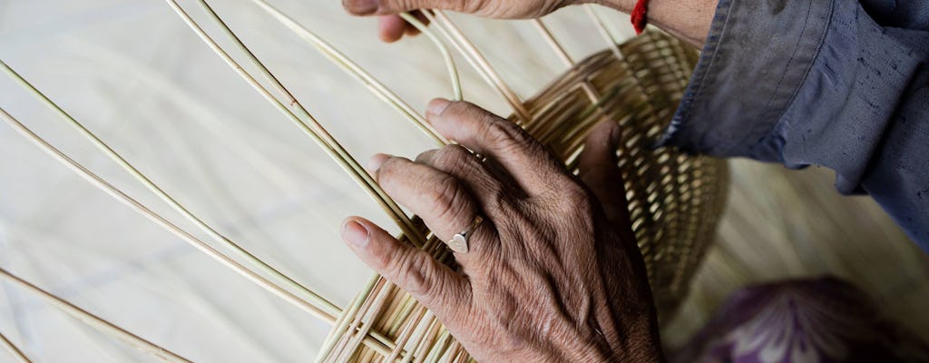 Expérience de riz gluant en bambou, de vannerie et de bénédiction de moine en tuk-tuk