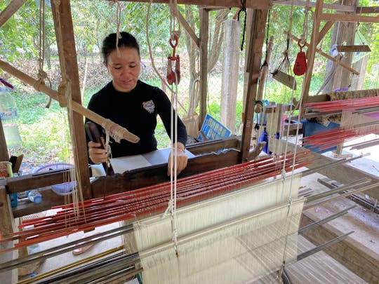 Visite privée d'une demi-journée de l'île de la soie à Phnom Penh à vélo