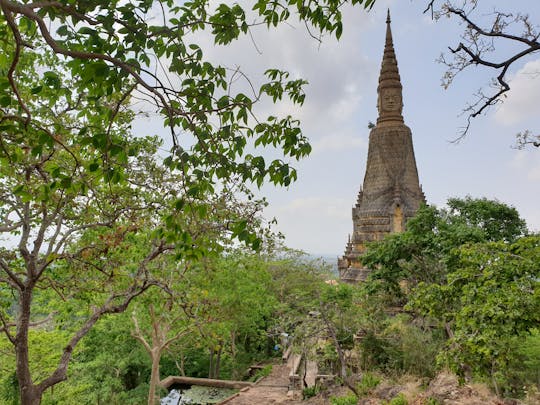 Visite privée d'une demi-journée à Oudong et Koh Chen