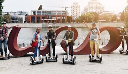 El casco antiguo destaca el recorrido en scooter de autoequilibrio en Wroclaw