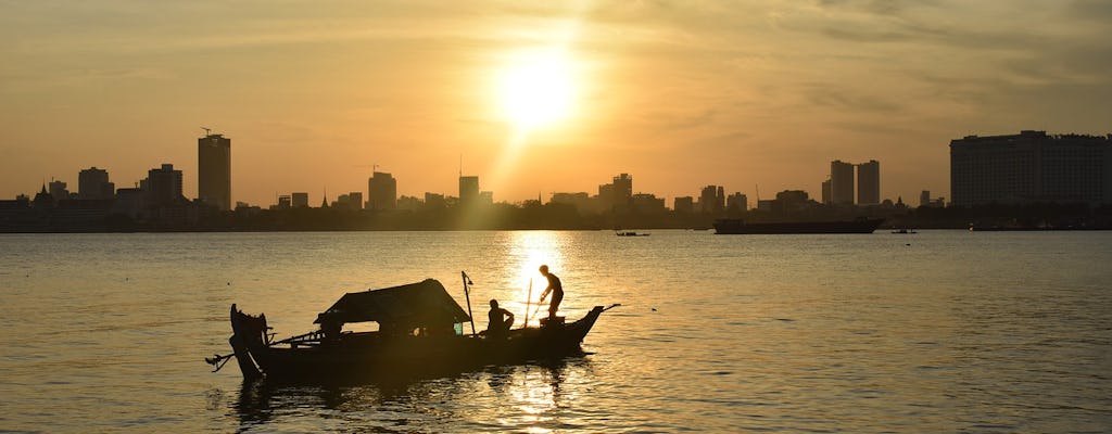 Crociera sul fiume al tramonto di Phnom Penh - tour privato