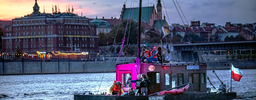 Sightseeing cruise along the River Vistula in Warsaw