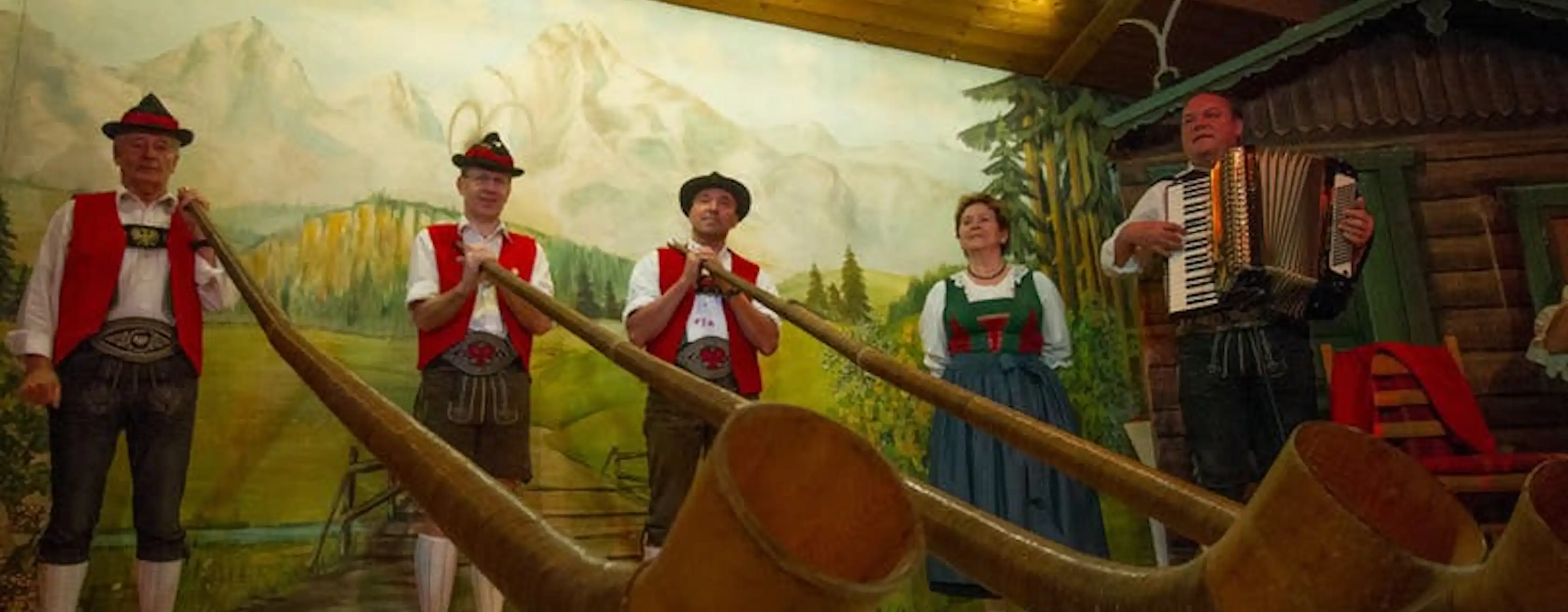 Tyrolean folk show with the Gundolf Family tickets and tours