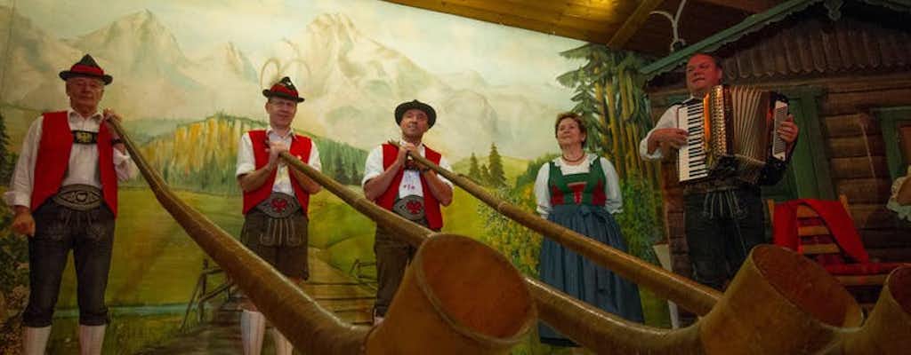 Spectacle folklorique tyrolien avec la famille Gundolf