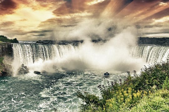 Maid of the Mist and Cave of the Winds Express-Pass combo