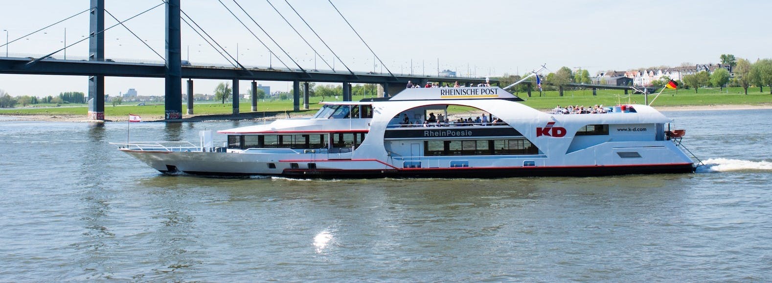 Panoramiczny rejs statkiem po rzece w Düsseldorfie z audioprzewodnikiem