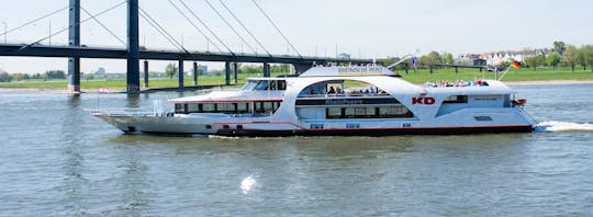 Crociera panoramica in battello fluviale a Düsseldorf con audioguida