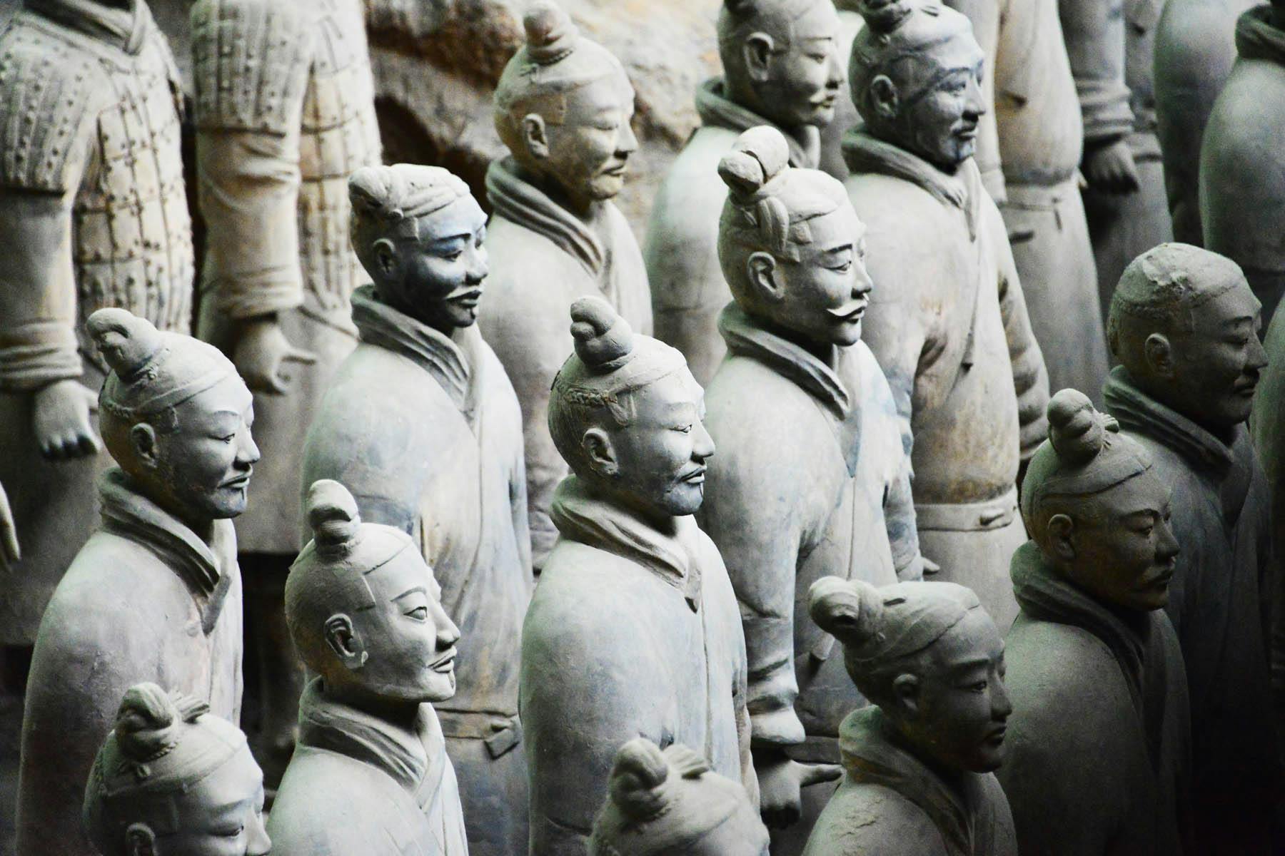 Terracotta Warriors and Tang Dynasty Show Xi'an Kleingruppentour mit einem lokalen Guide