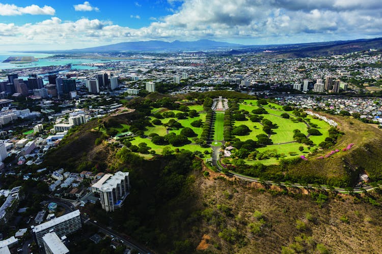 Pearl Harbor and Honolulu city highlights tour