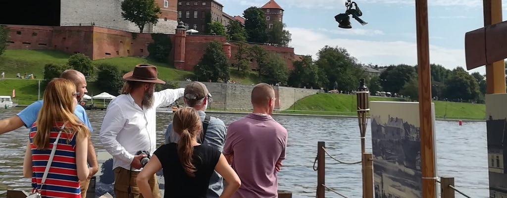 Houten historische boottocht op de rivier de Vistula van Tyniec naar Krakau