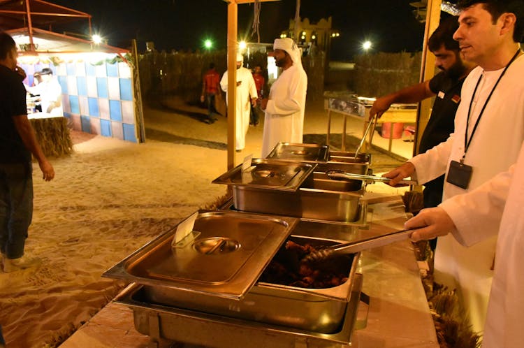 4x4 Dubai desert safari with BBQ dinner