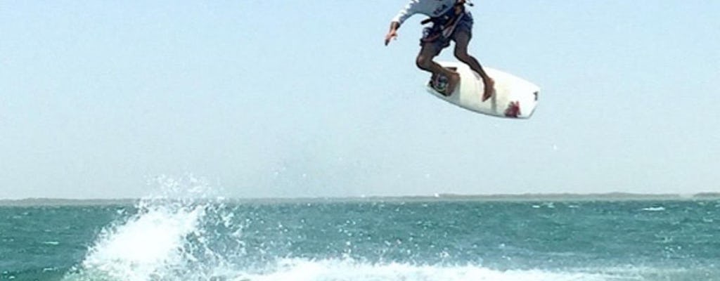 Ontdek kitesurfen in Abu Dhabi
