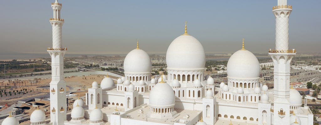 Tour privado por la ciudad de Abu Dhabi y almuerzo de Ras Al Khaimah