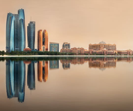 Tour della città di Abu Dhabi con ritiro da Abu dhabi