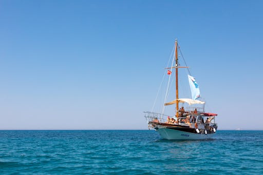 Side Private Boat Cruise