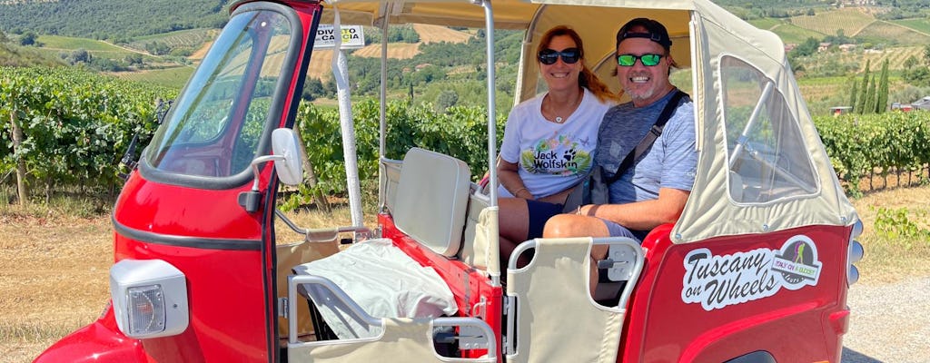 Wycieczka tuk-tuk Chianti z degustacją wina z San Gimignano