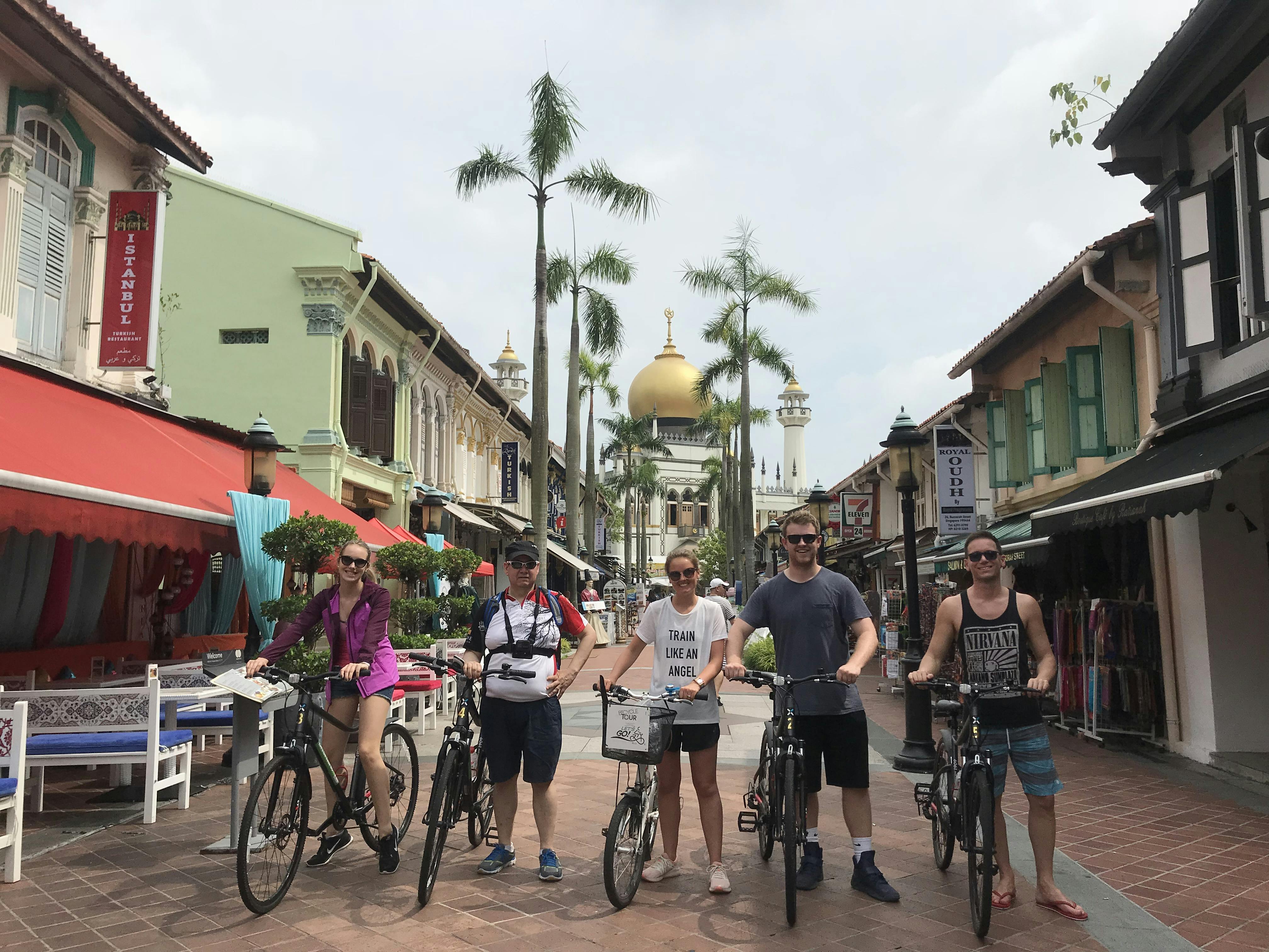 Passeio histórico de bicicleta em Cingapura