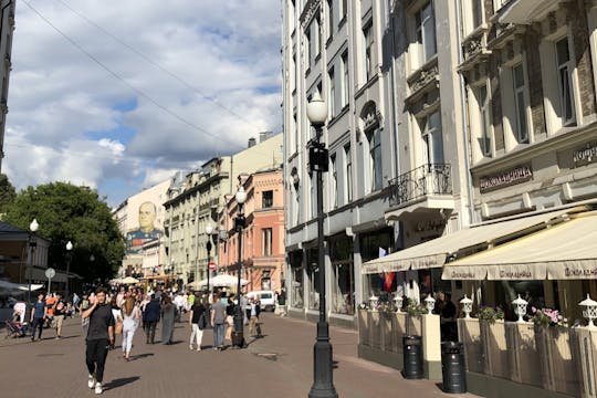 Mobile quest game - The celebrities of Arbat street